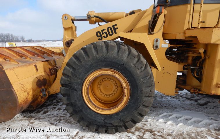 image for item HS9858 1992 Caterpillar 950F  wheel loader
