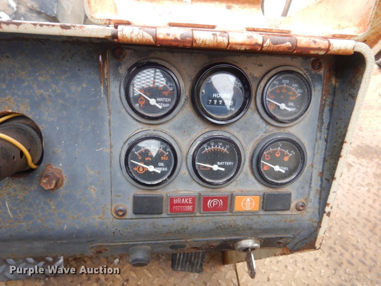 image for item HS9919 1992 Ingersoll Rand VR60  telehandler