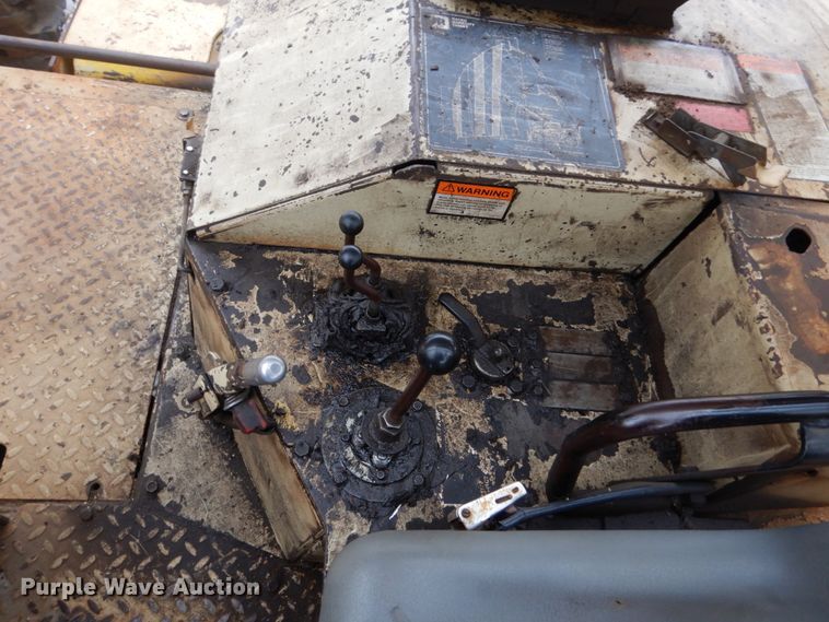 image for item HS9919 1992 Ingersoll Rand VR60  telehandler