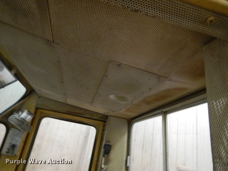 image for item HS9920 1974 Caterpillar 966C  wheel loader