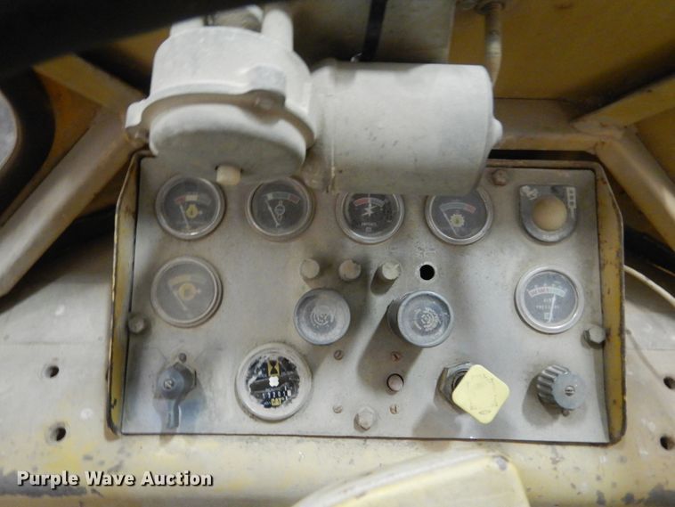 image for item HS9920 1974 Caterpillar 966C  wheel loader