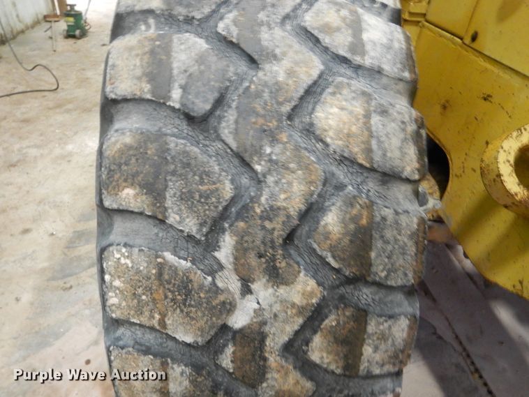 image for item HS9920 1974 Caterpillar 966C  wheel loader