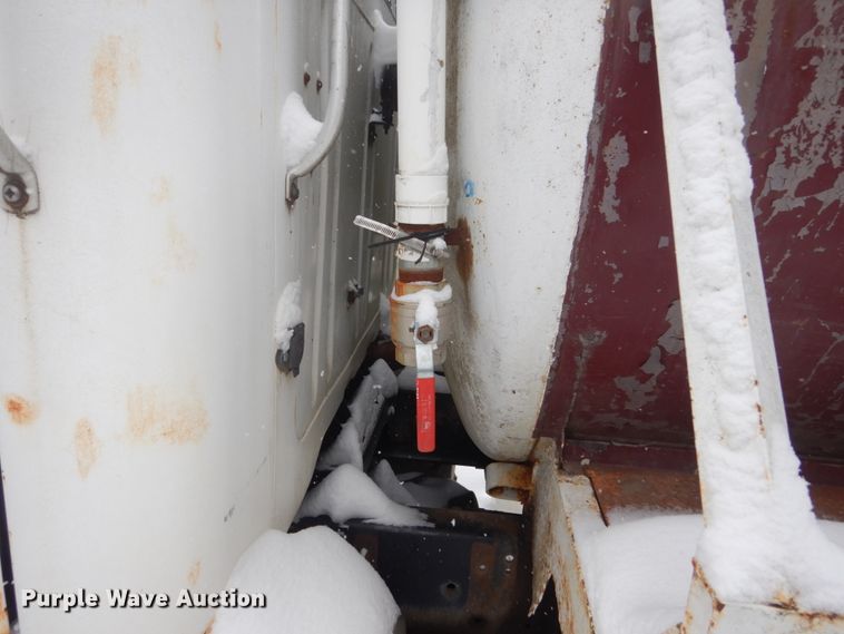 image for item HS9929 1991 International 8200  tank truck