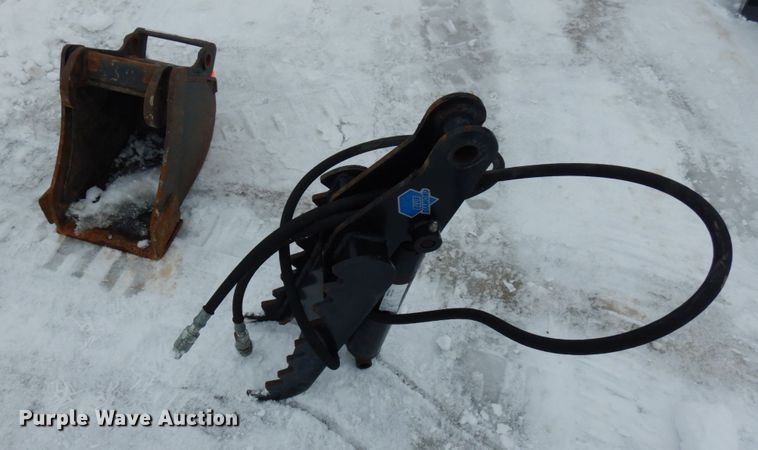 image for item HX9566 Excavator attachments