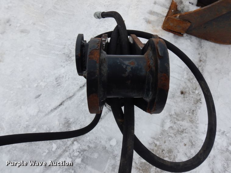 image for item HX9566 Excavator attachments