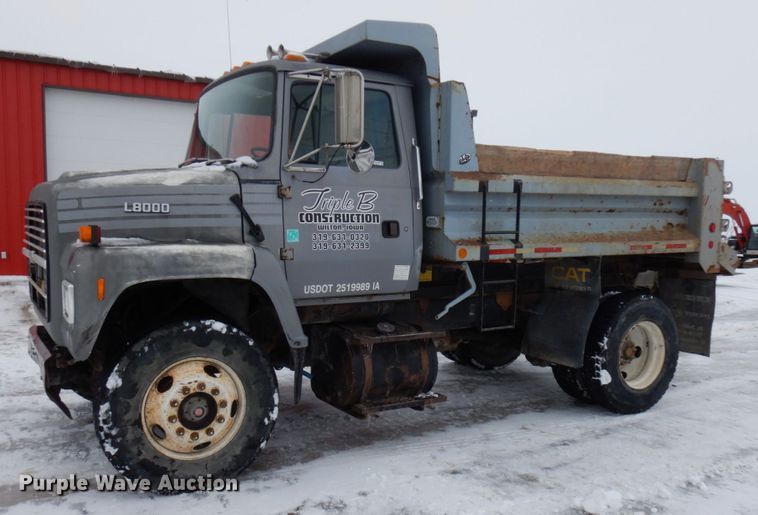 image for item HX9577 1995 Ford LN8000  dump truck