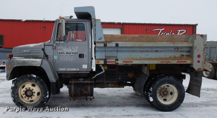 image for item HX9577 1995 Ford LN8000  dump truck