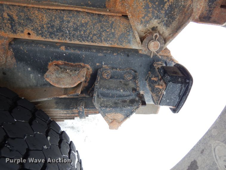 image for item HX9577 1995 Ford LN8000  dump truck