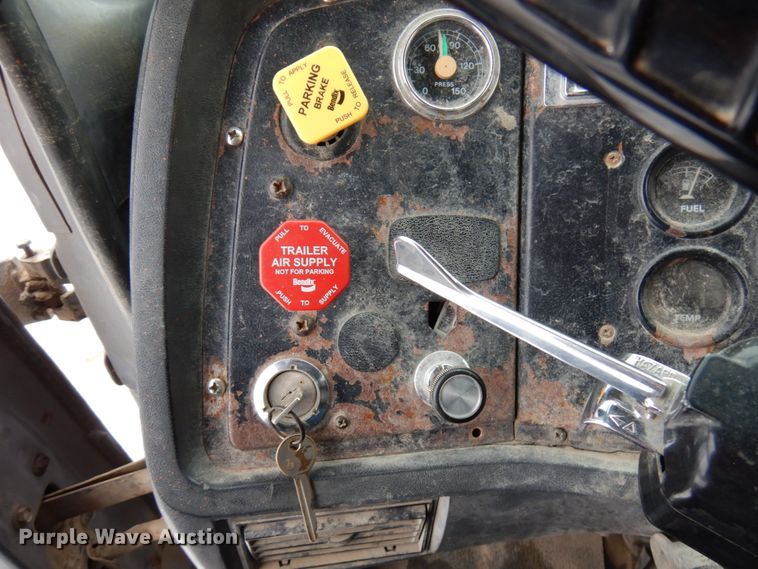 image for item HX9577 1995 Ford LN8000  dump truck