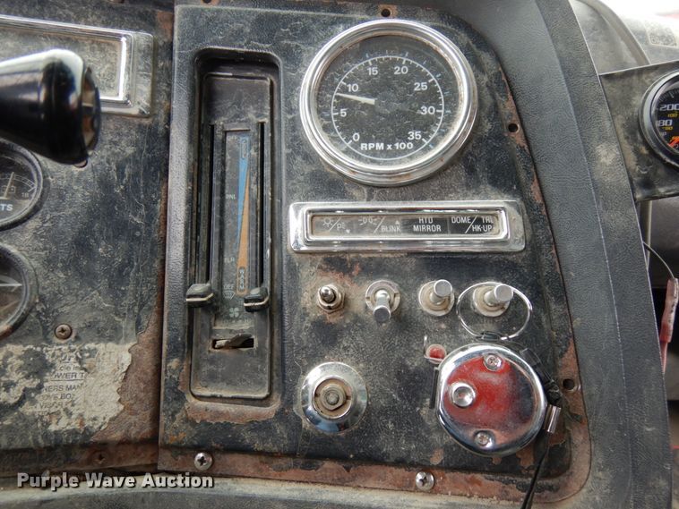 image for item HX9577 1995 Ford LN8000  dump truck