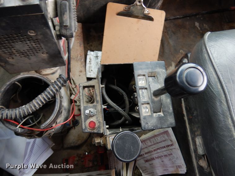 image for item HX9577 1995 Ford LN8000  dump truck