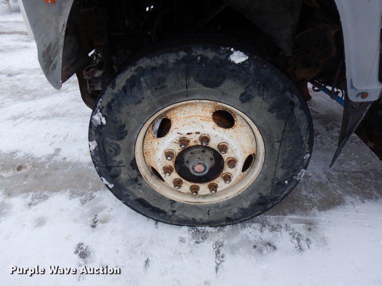 image for item HX9577 1995 Ford LN8000  dump truck