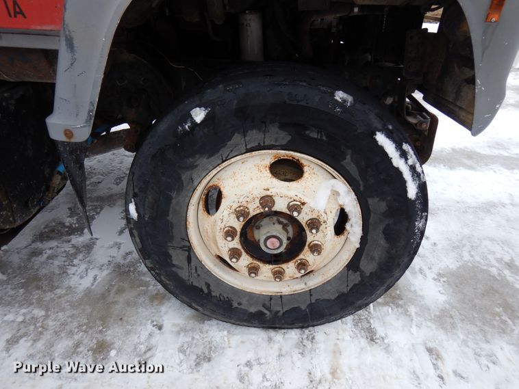 image for item HX9577 1995 Ford LN8000  dump truck