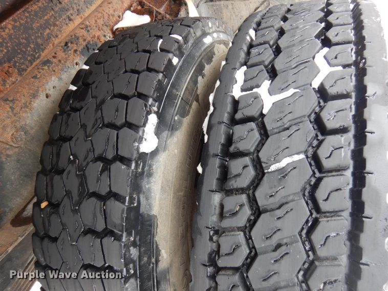 image for item HX9577 1995 Ford LN8000  dump truck