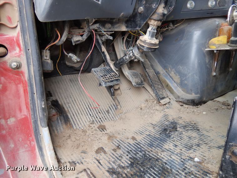 image for item HX9578 1994 Ford L9000  dump truck