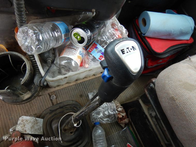 image for item HX9578 1994 Ford L9000  dump truck