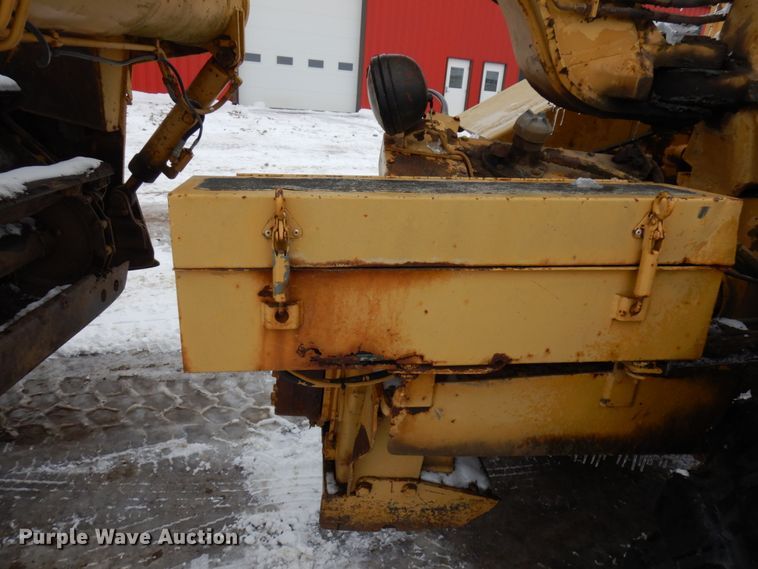 image for item HX9579 1987 Caterpillar 613C  elevating scraper