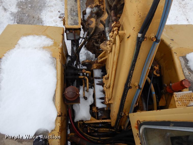 image for item HX9579 1987 Caterpillar 613C  elevating scraper