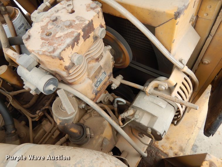 image for item HX9579 1987 Caterpillar 613C  elevating scraper