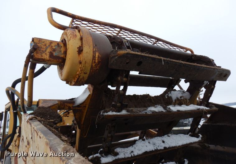 image for item HX9579 1987 Caterpillar 613C  elevating scraper