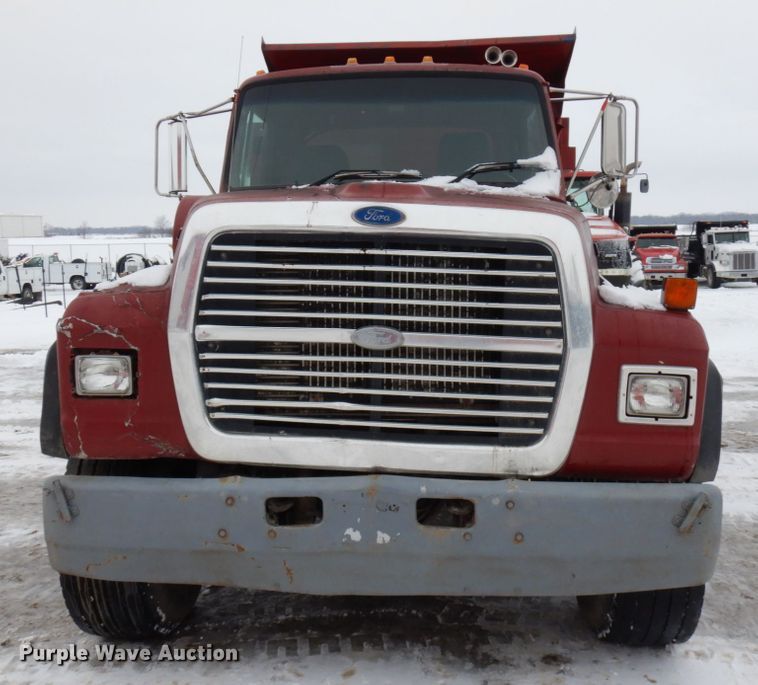image for item HX9580 1996 Ford L9000  dump truck