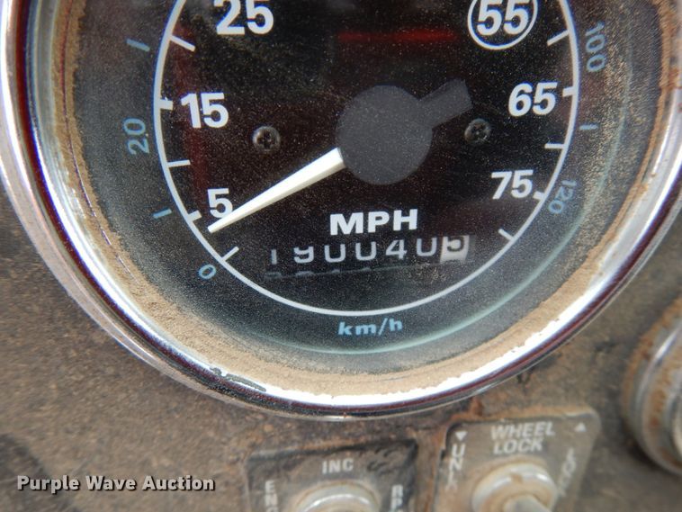 image for item HX9580 1996 Ford L9000  dump truck