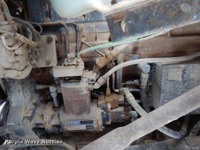 image for item HX9580 1996 Ford L9000  dump truck