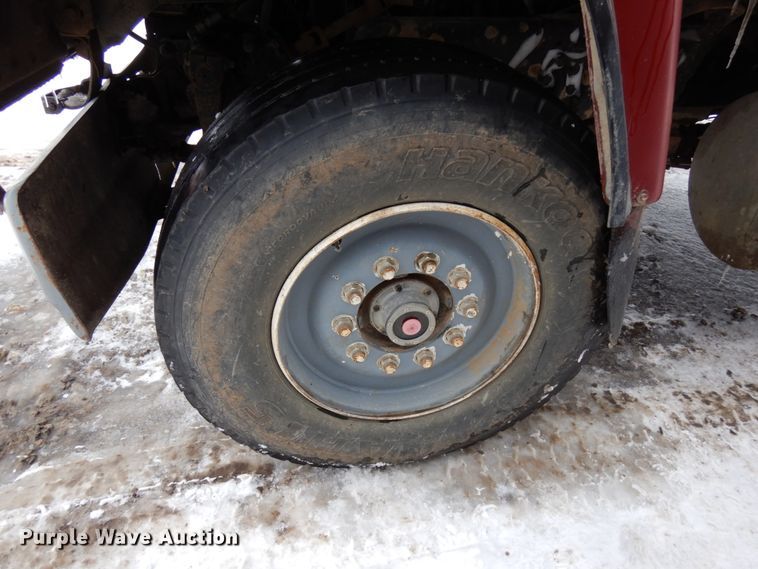 image for item HX9580 1996 Ford L9000  dump truck