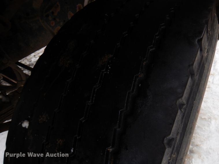 image for item HX9580 1996 Ford L9000  dump truck