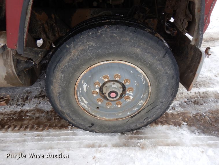 image for item HX9580 1996 Ford L9000  dump truck