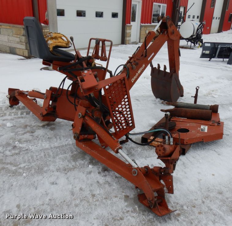 image for item HX9586 Ditch Witch 140 backhoe attachment