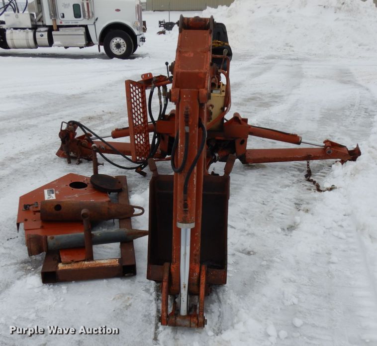 image for item HX9586 Ditch Witch 140 backhoe attachment