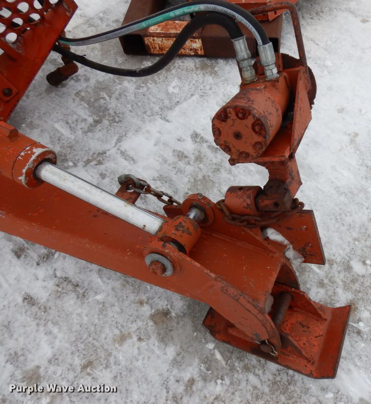 image for item HX9586 Ditch Witch 140 backhoe attachment