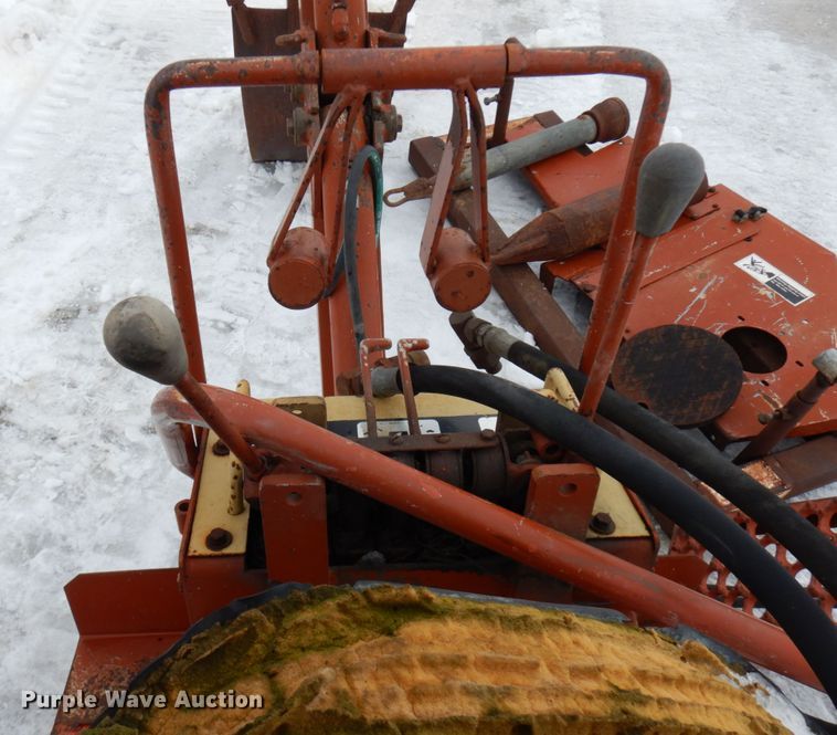 image for item HX9586 Ditch Witch 140 backhoe attachment