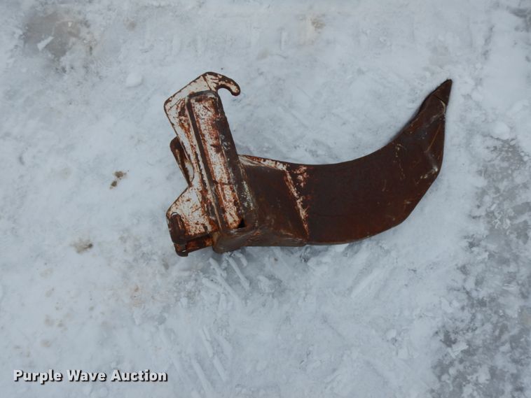 image for item HX9587 42"W bucket