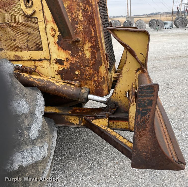 image for item HX9758 Caterpillar skidder