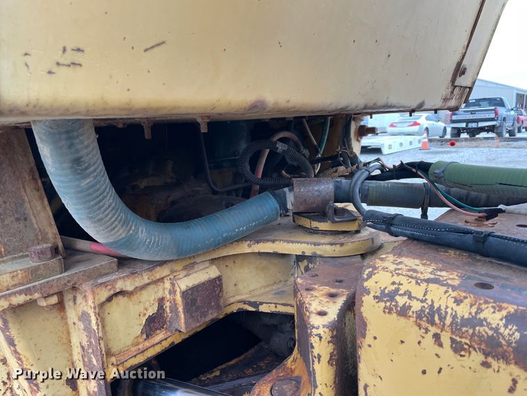 image for item HX9758 Caterpillar skidder