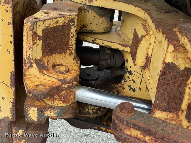 image for item HX9758 Caterpillar skidder