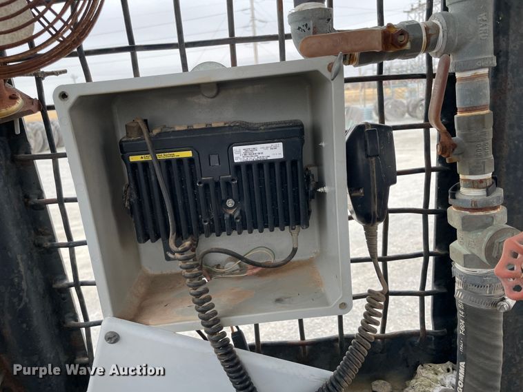 image for item HX9758 Caterpillar skidder