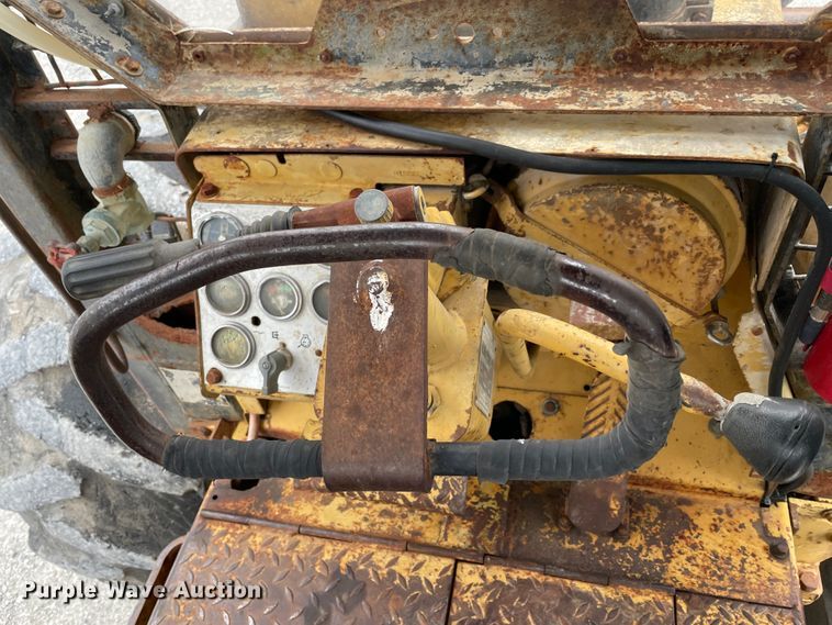 image for item HX9758 Caterpillar skidder