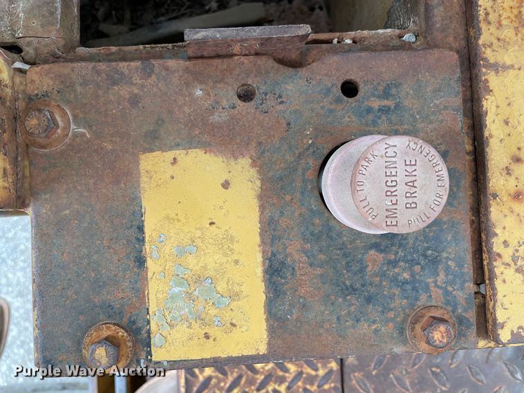 image for item HX9758 Caterpillar skidder