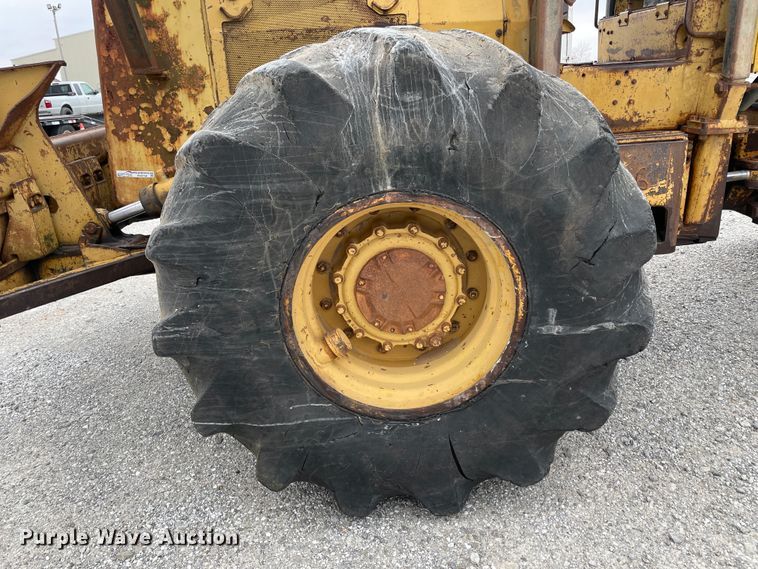 image for item HX9758 Caterpillar skidder