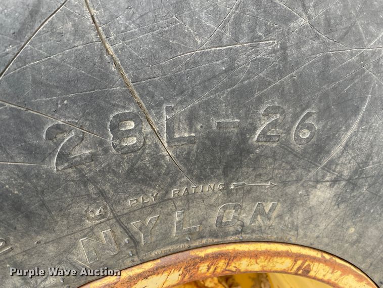 image for item HX9758 Caterpillar skidder