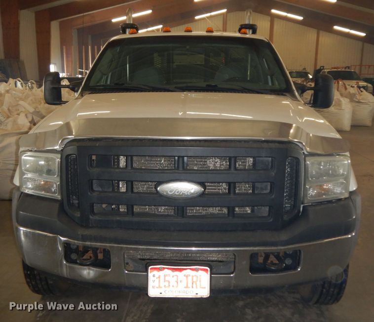 image for item IG9188 2007 Ford F550 Super Duty  winch truck