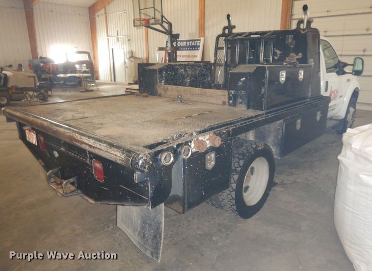 image for item IG9188 2007 Ford F550 Super Duty  winch truck