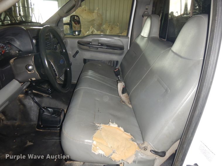 image for item IG9188 2007 Ford F550 Super Duty  winch truck