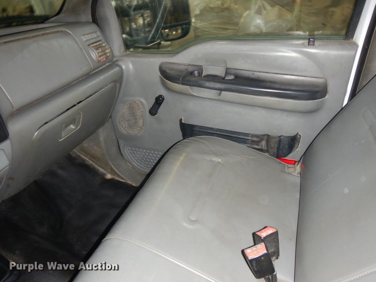 image for item IG9188 2007 Ford F550 Super Duty  winch truck