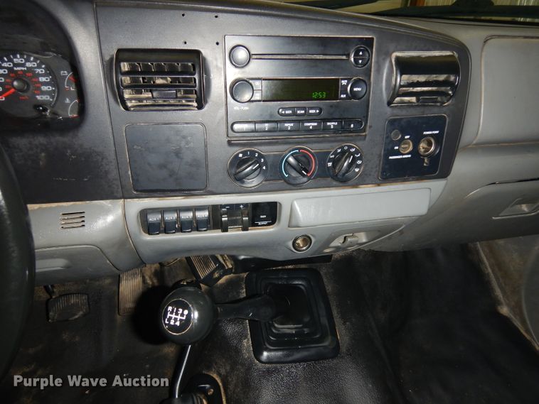 image for item IG9188 2007 Ford F550 Super Duty  winch truck