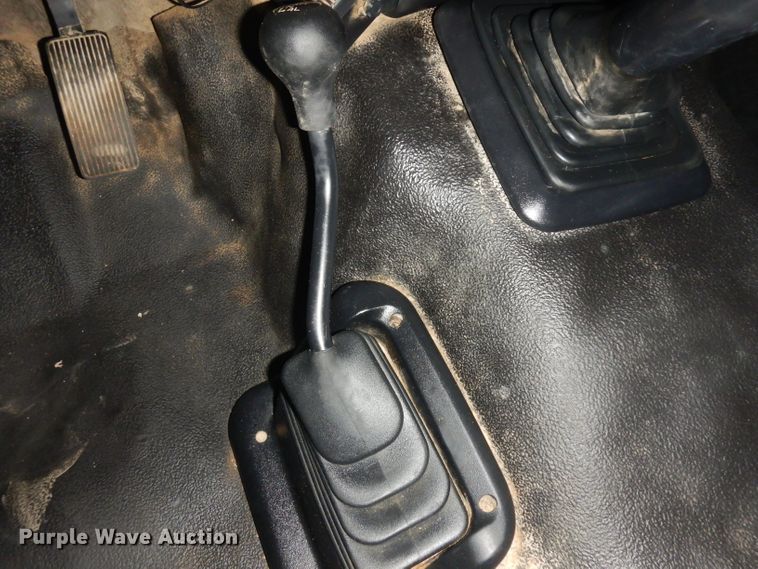 image for item IG9188 2007 Ford F550 Super Duty  winch truck