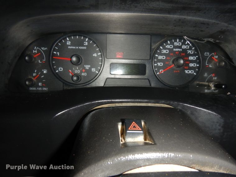 image for item IG9188 2007 Ford F550 Super Duty  winch truck